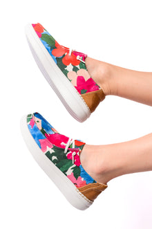  Kayak 2 Shoes in Floral